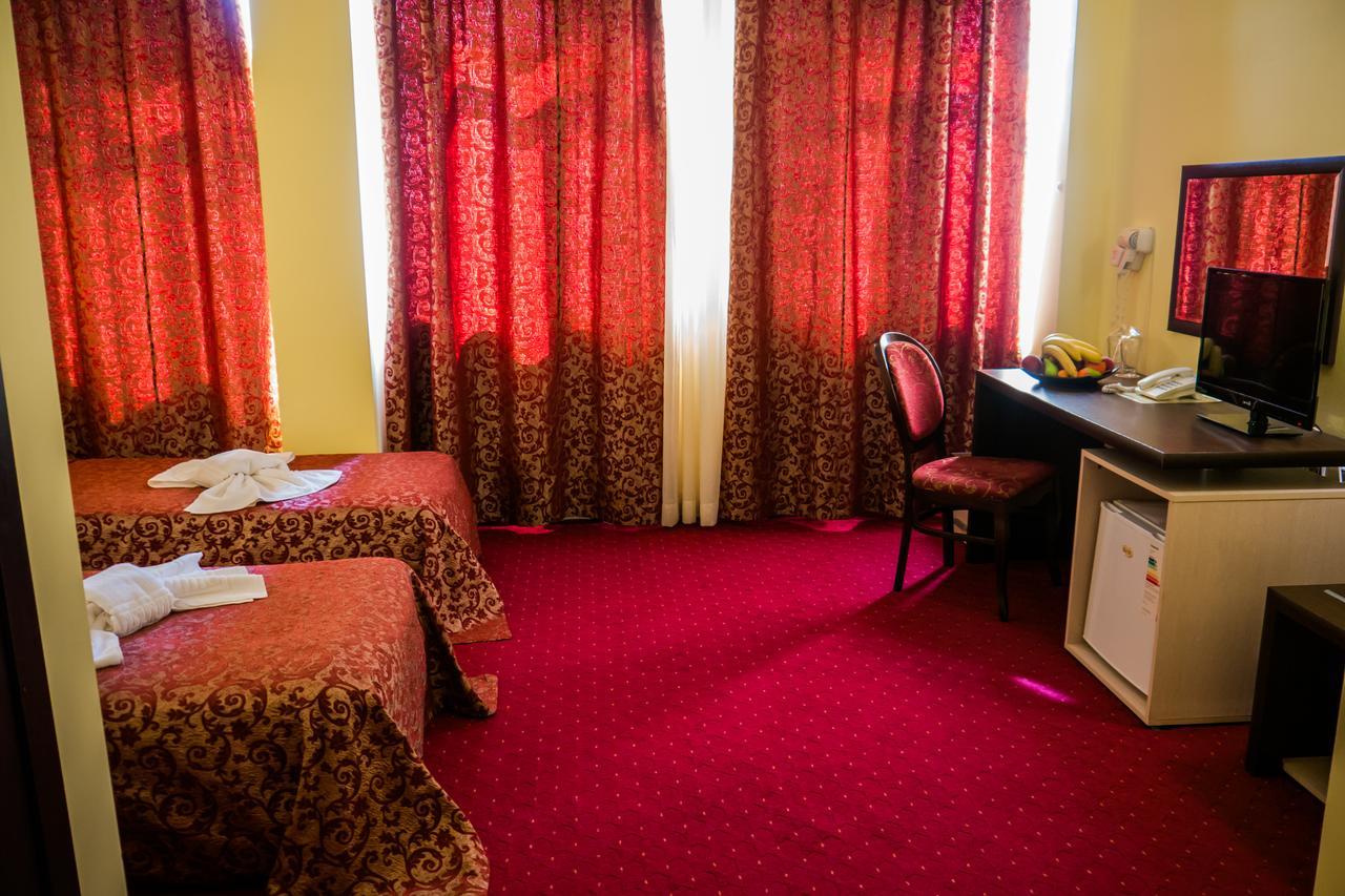 Hotel Kabile Yambol Exterior photo